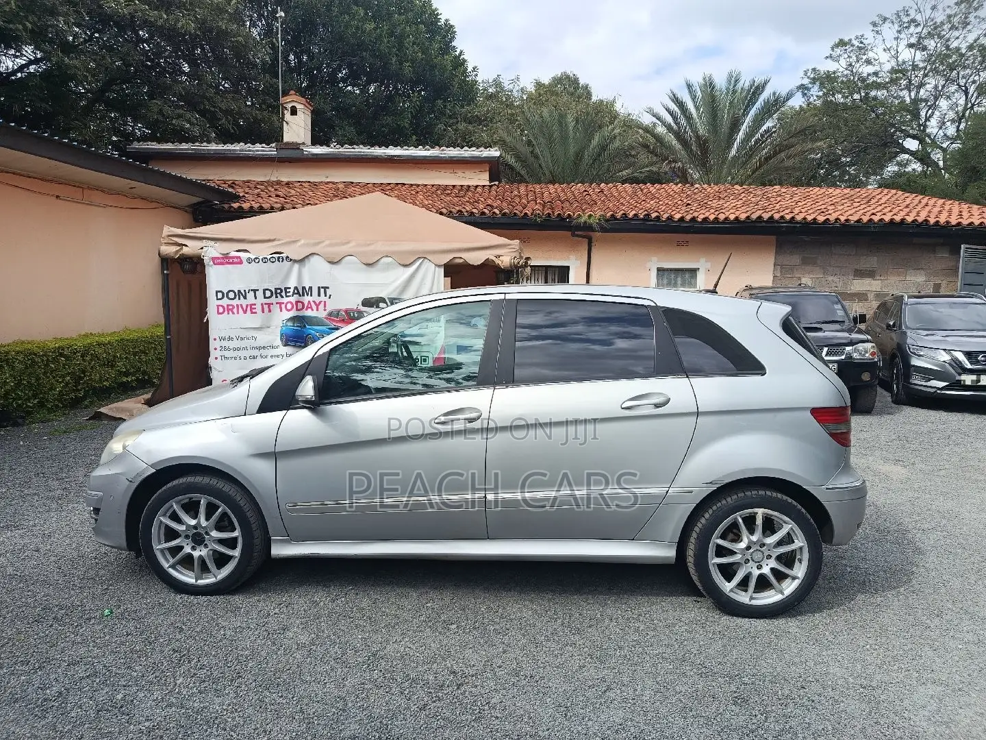 Mercedes-Benz B-Class 2010 Silver