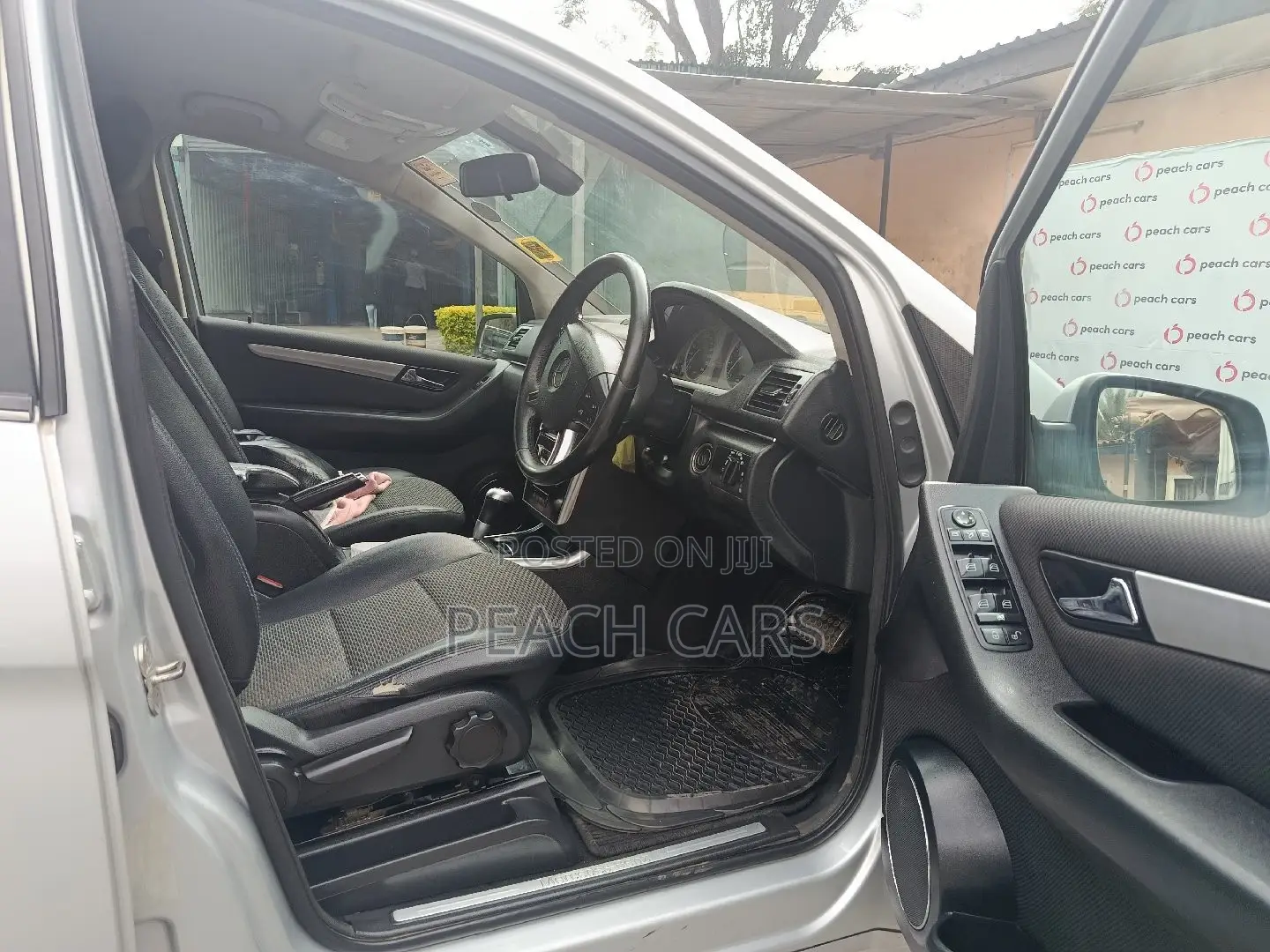 Mercedes-Benz B-Class 2010 Silver