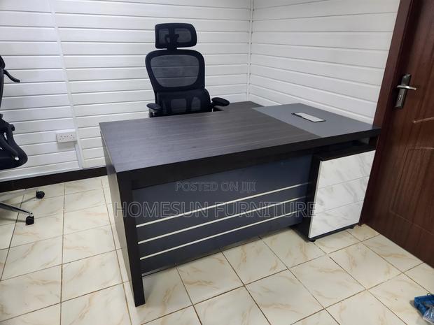 1.6m Modern Executive Office Desk - thumbnail 2