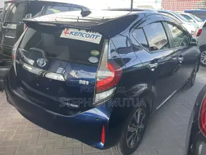 Toyota Aqua 2019 Blue