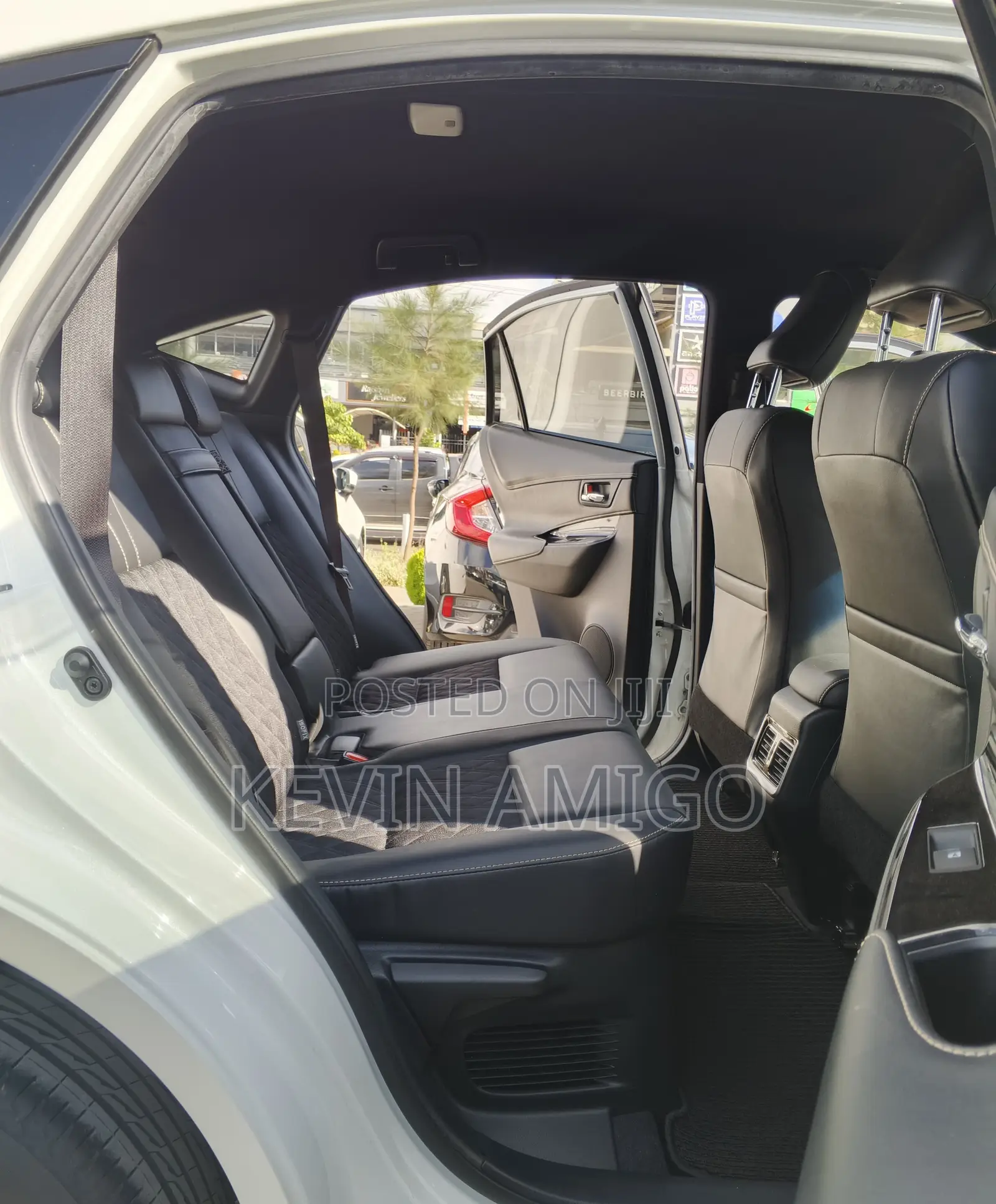 Toyota Harrier 2019