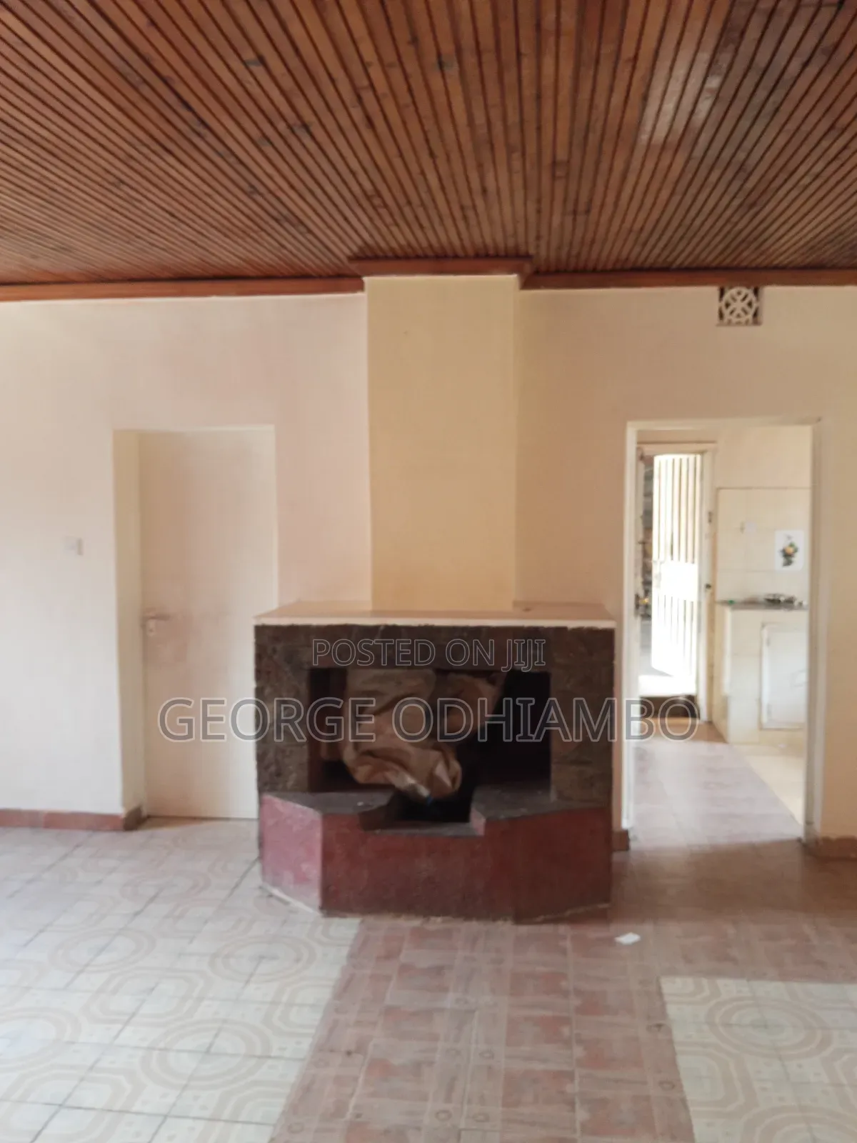3bdrm Bungalow in Calvary Road, Ngong CBD for rent