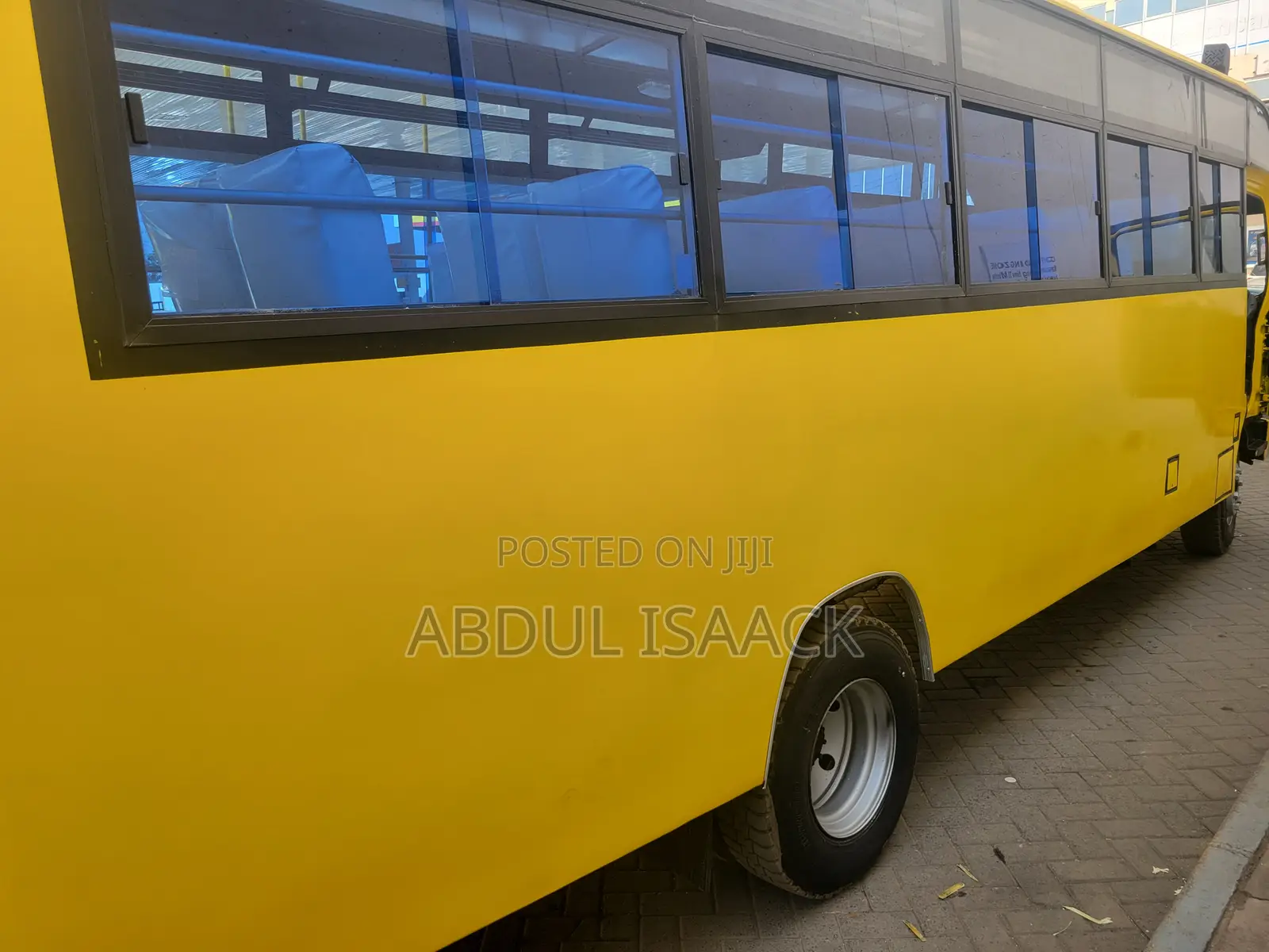 Isuzu NQR 2023 Yellow