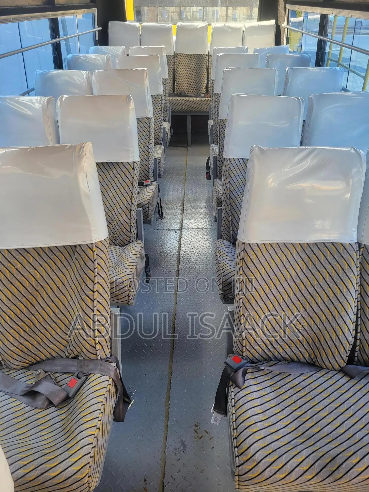 Isuzu NQR 2023 Yellow