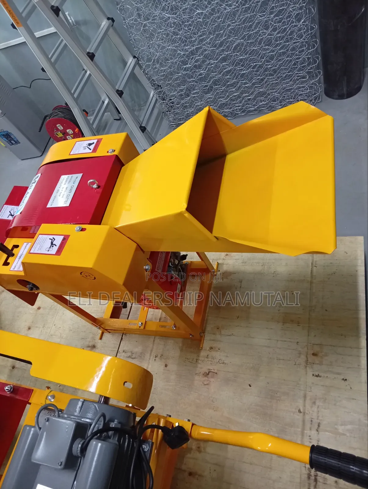 Milano Italia Chaff Cutter/High Speed