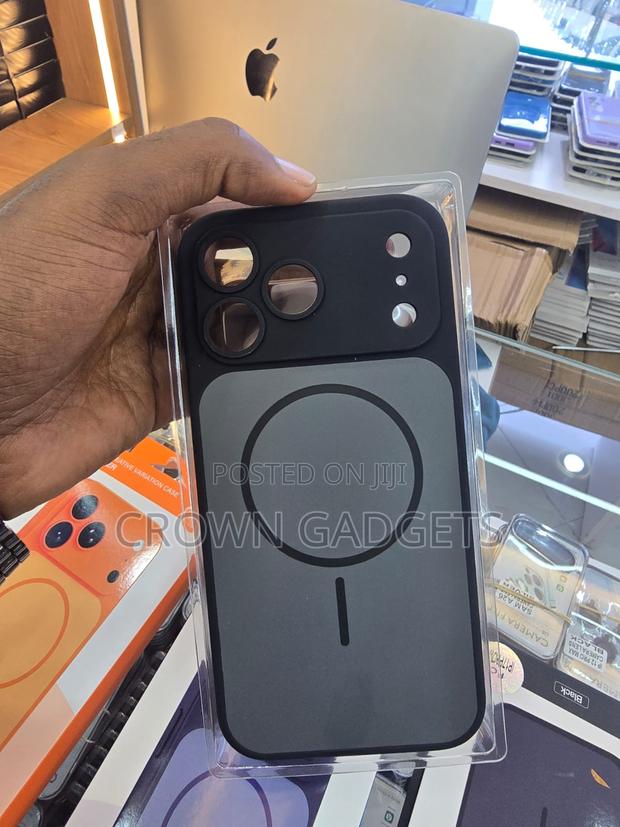 Durable iPhone 17 Pro Max Phone Case With Camera Protection - thumbnail 3