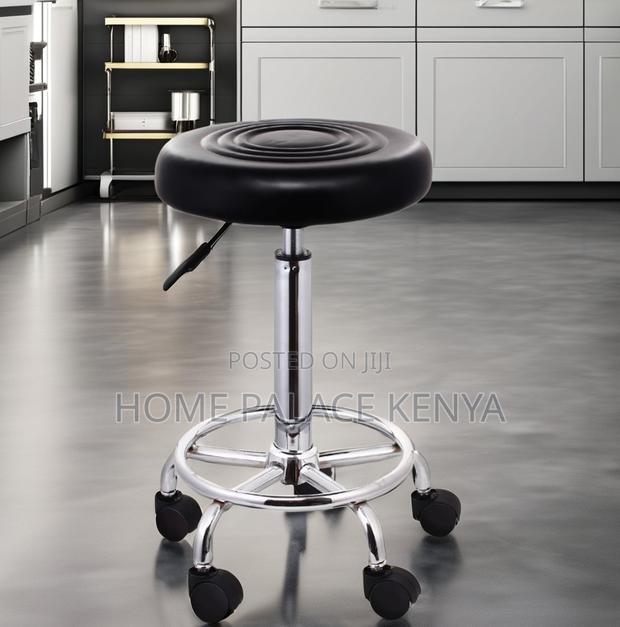 Rolling Stool: Hydraulic Beauty Stool For Salon, Spa And Workstations