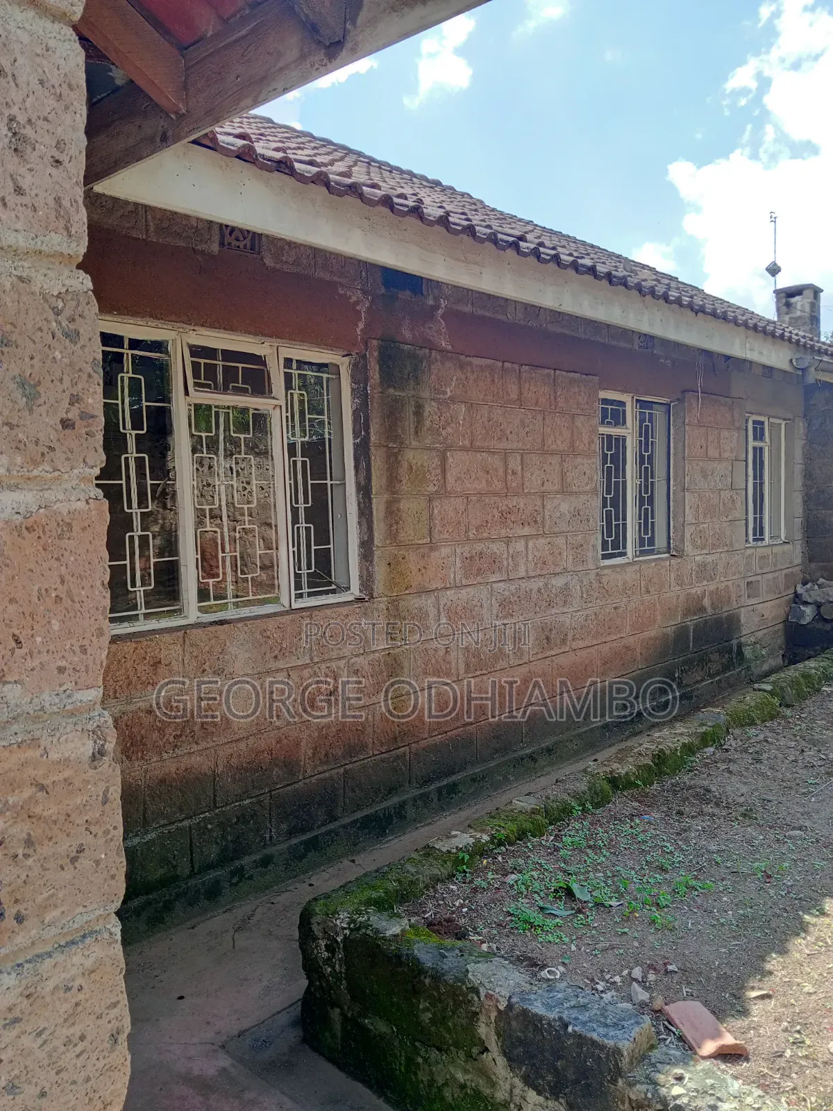 3bdrm Bungalow in Calvary Road, Ngong CBD for rent