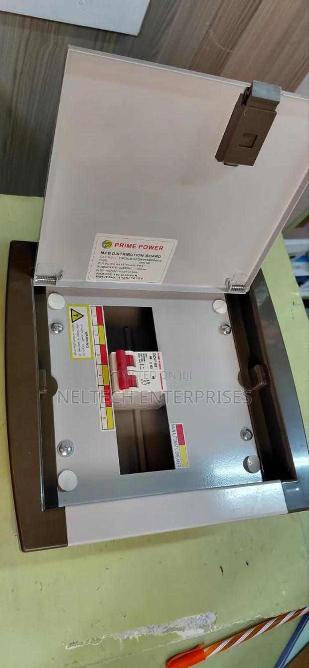 Prime Consumer Unit 6 Way - thumbnail 2