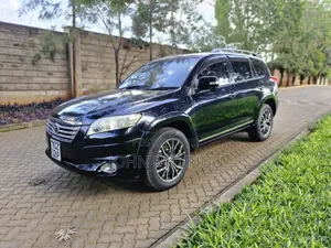 Toyota Vanguard 2013 Black