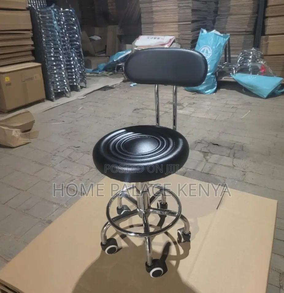Bar Chair: Rotating Chair With Thick Cushioned Seat and Footrest