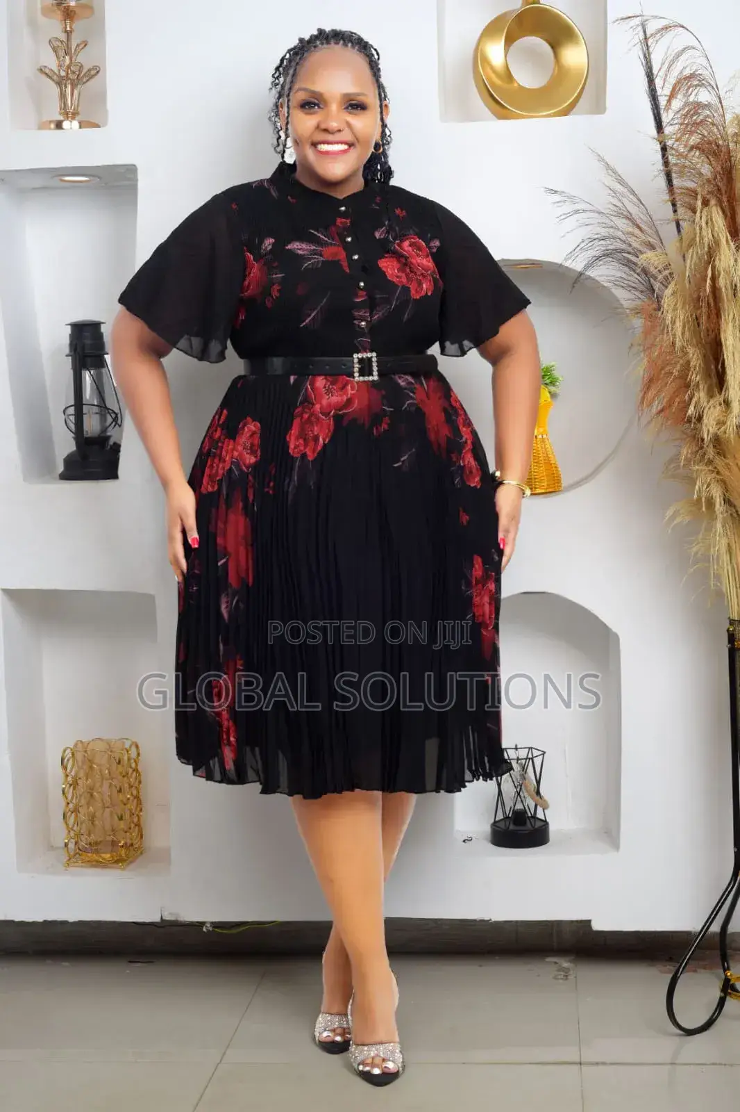 Floral Pattern Maxi Dresses Styled With a Belt