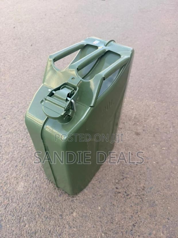 Metallic Fuel Jerrycan Storage - thumbnail 2