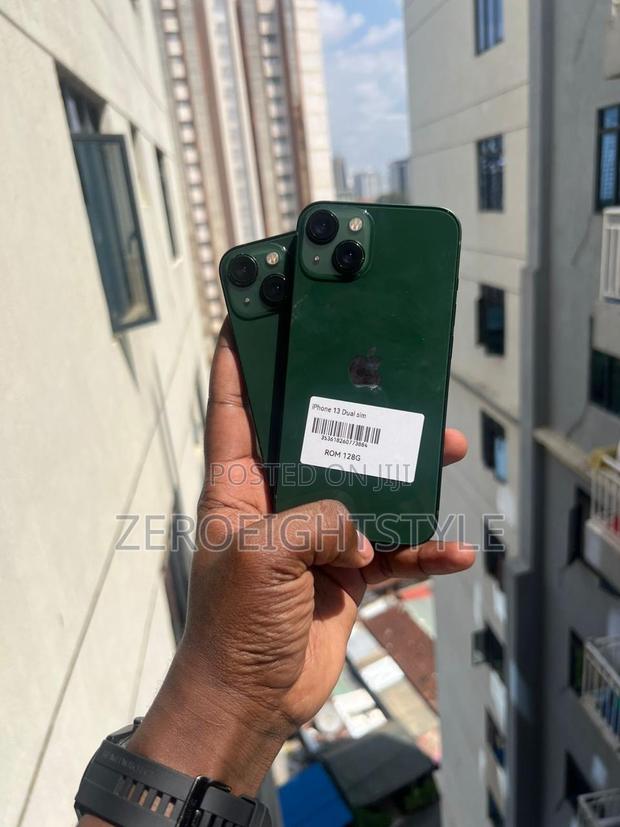 Apple iPhone 13 128 GB Green