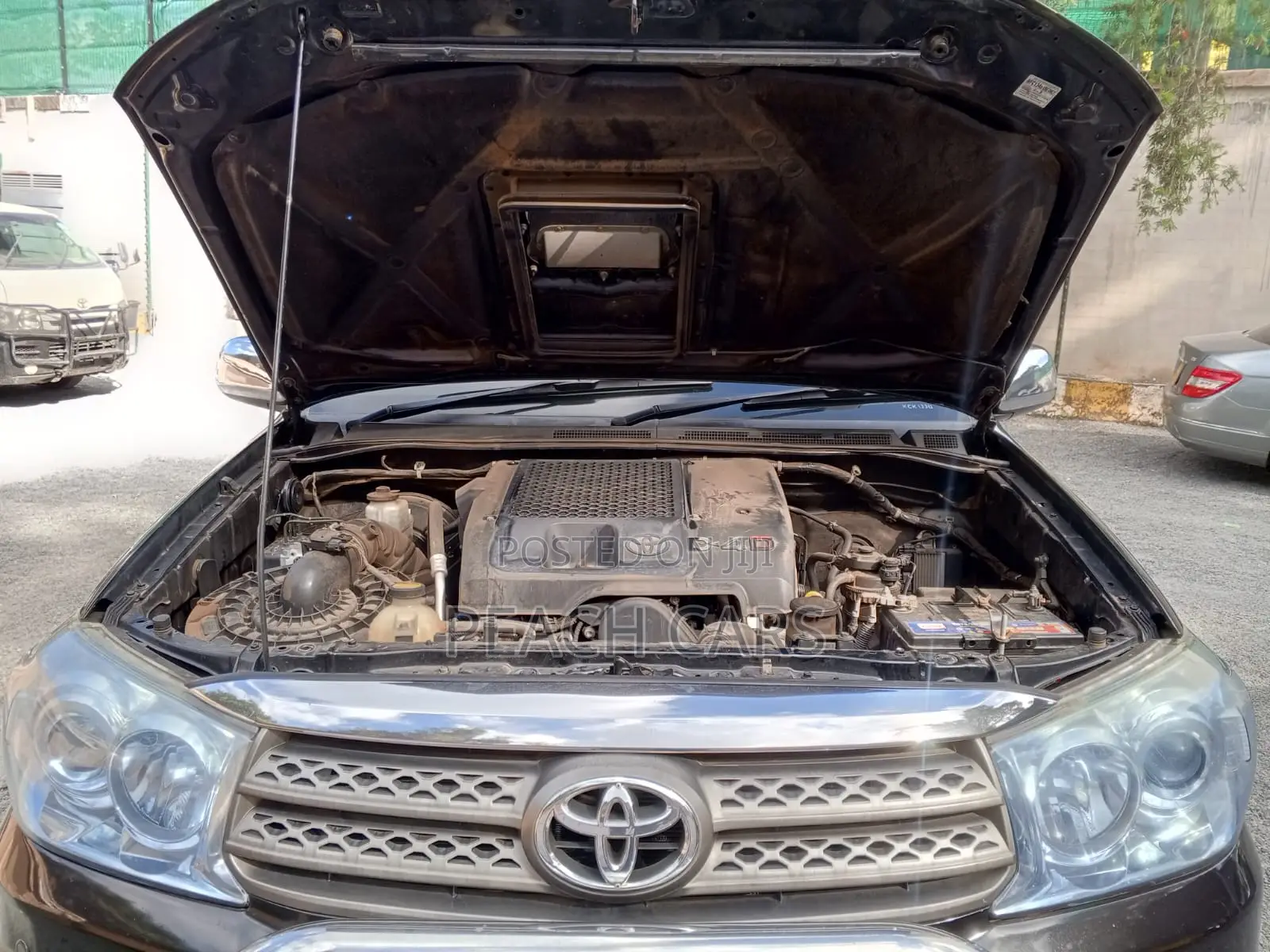 Toyota Fortuner 2010 Black
