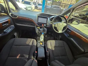 Toyota Noah 2014 White