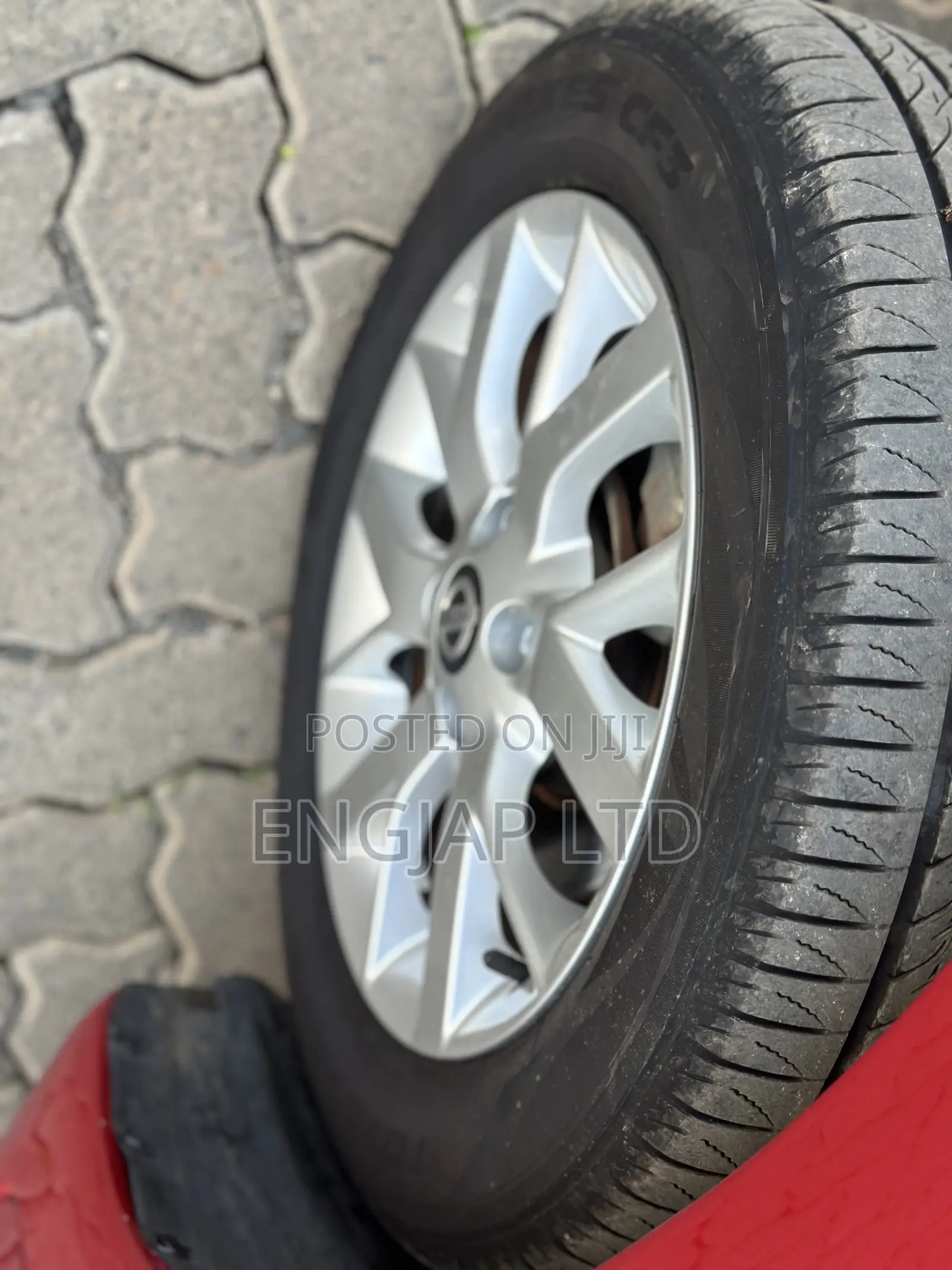 Nissan Note 1.2 Hybrid 2019 Red