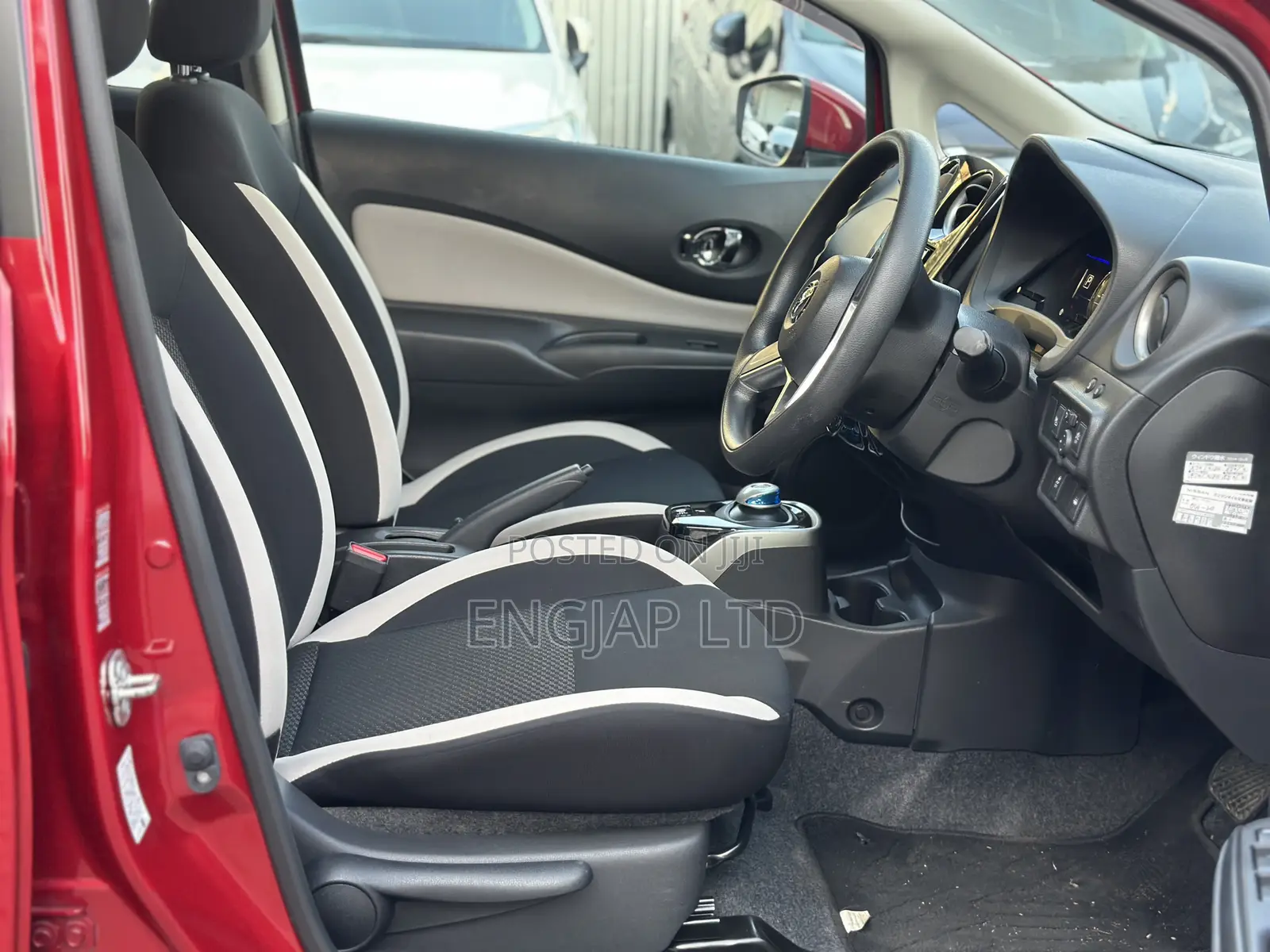 Nissan Note 1.2 Hybrid 2019 Red