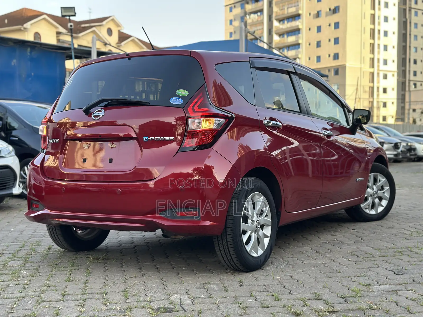 Nissan Note 1.2 Hybrid 2019 Red