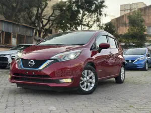 Nissan Note 1.2 Hybrid 2019 Red
