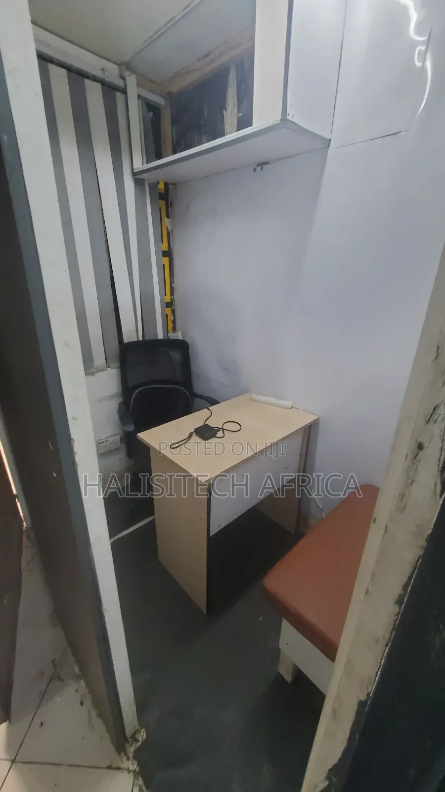 Cheap Furnished Office to Let + Free Wifi