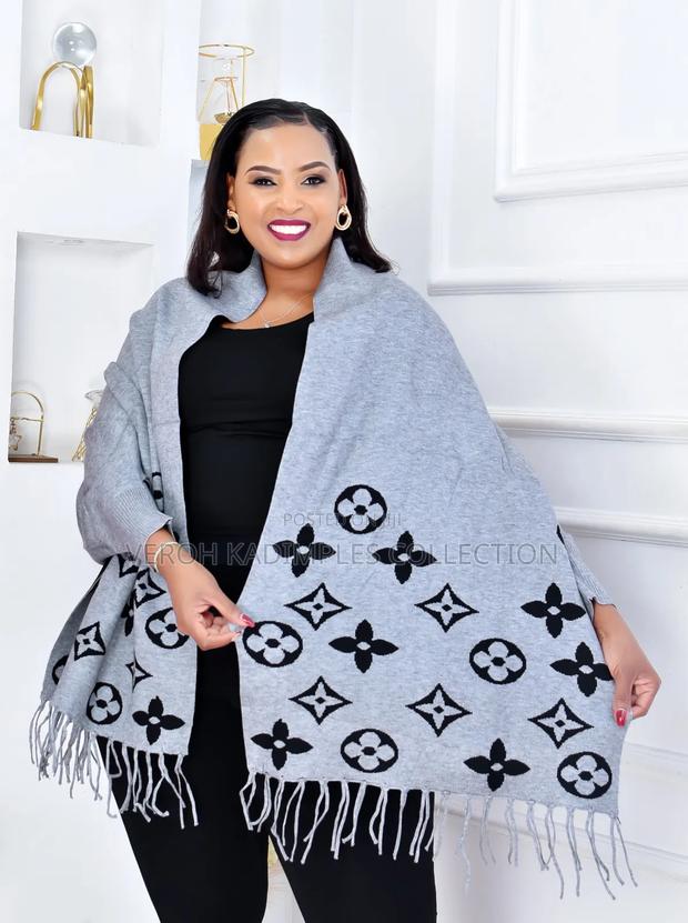 Ladies Classy Ponchos - thumbnail 2