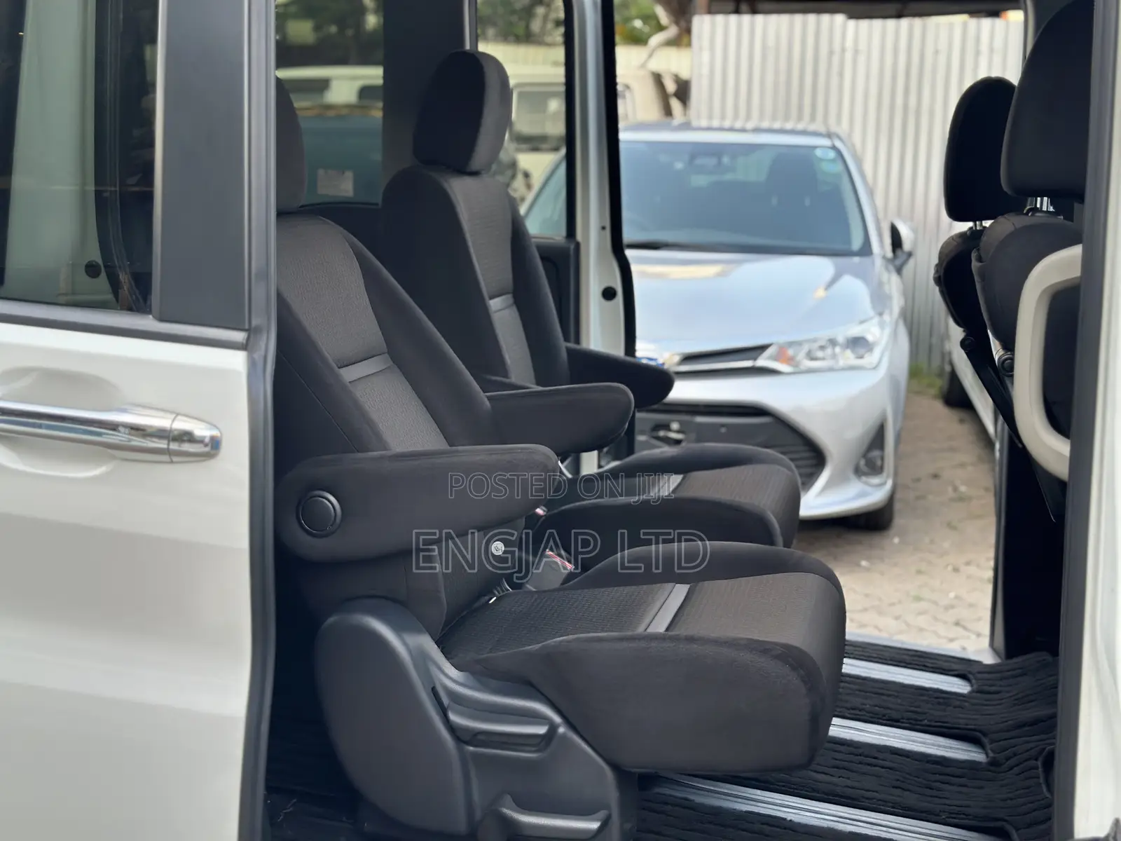 Honda Stepwgn 2019 Pearl