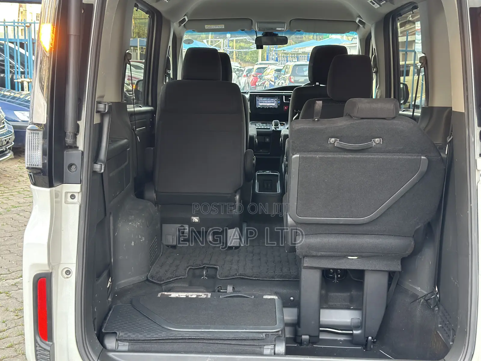 Honda Stepwgn 2019 Pearl