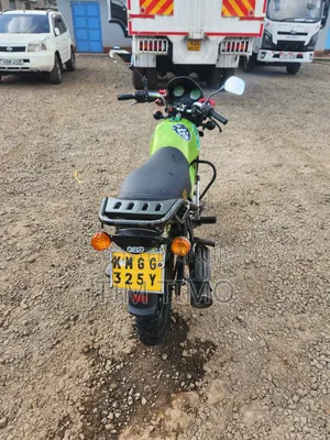 Bajaj Boxer 150 UG 2025 Green