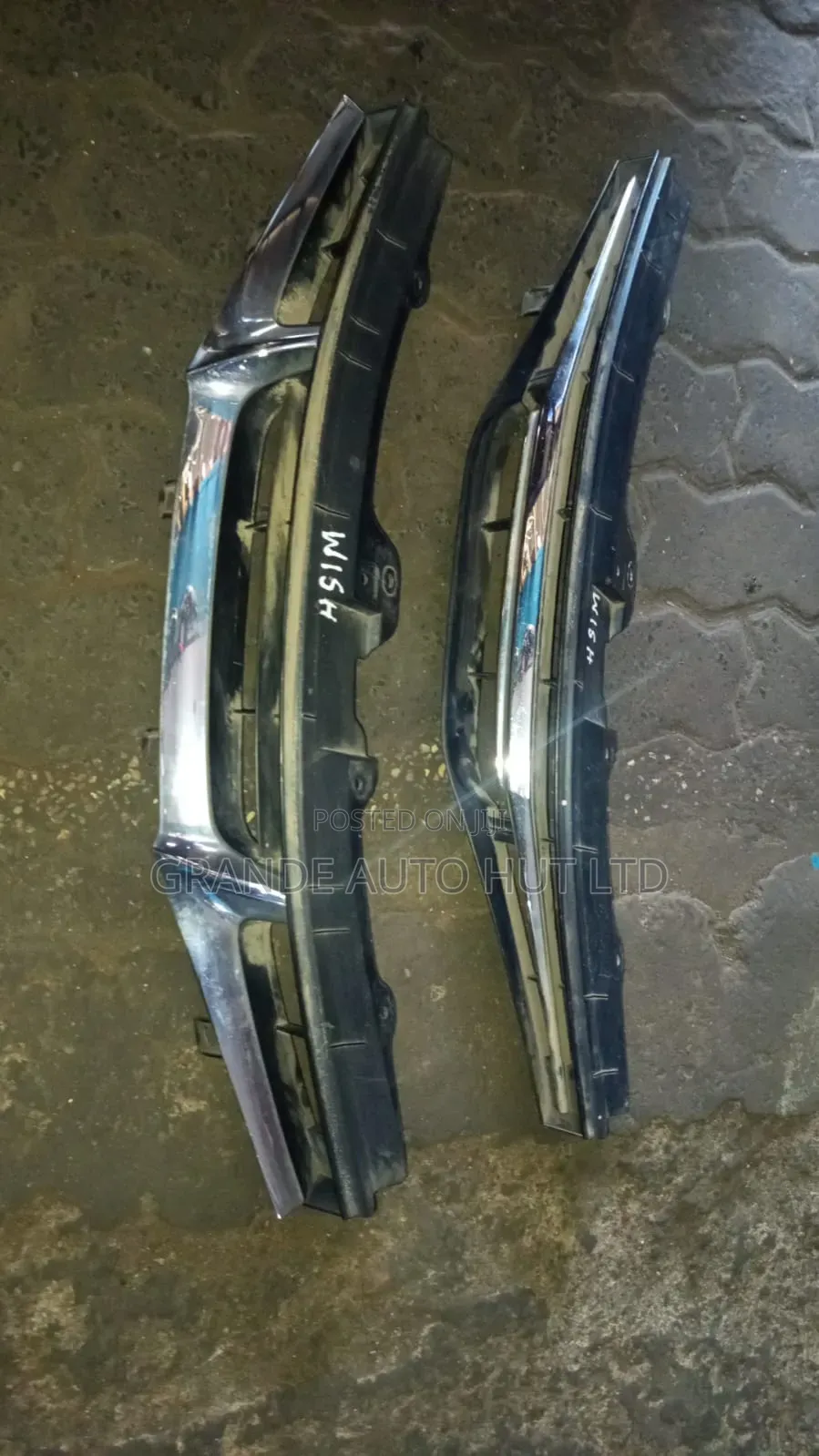 Toyota Wish Grill