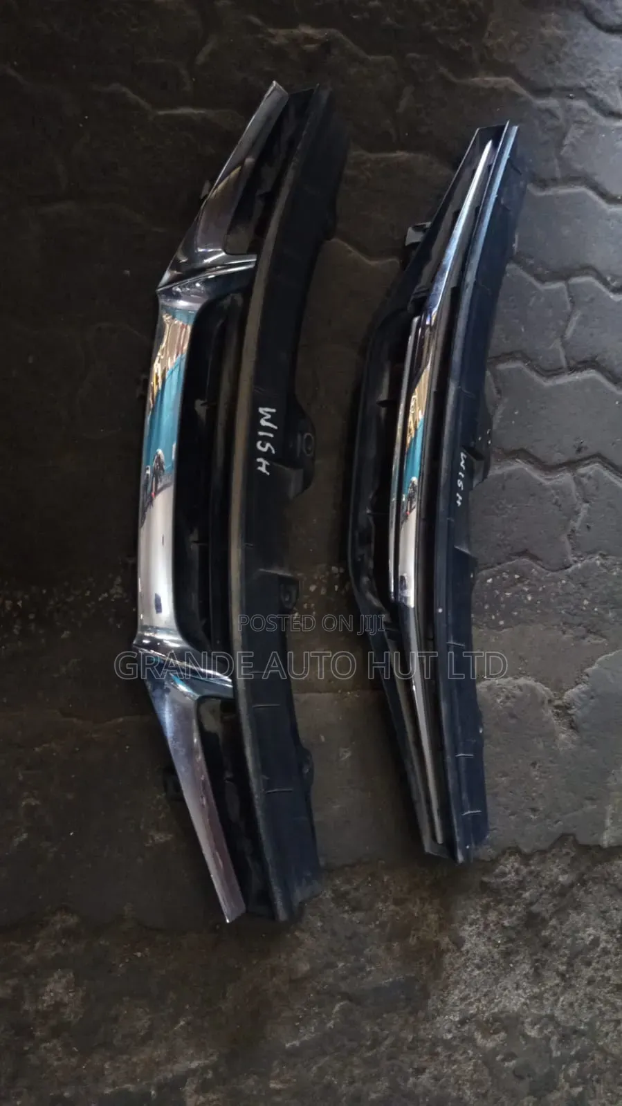 Toyota Wish Grill