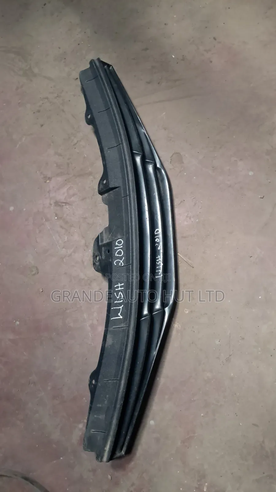 Toyota Wish Grill