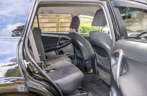 Toyota Vanguard 2012 Black