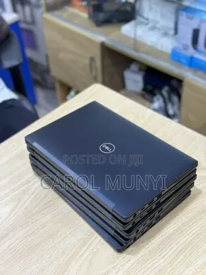 Laptop Dell Latitude 7390 16GB Intel Core i7 SSD 256GB
