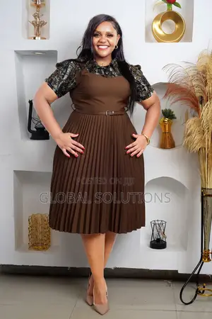 Belted Waist Short Pleated Dresses