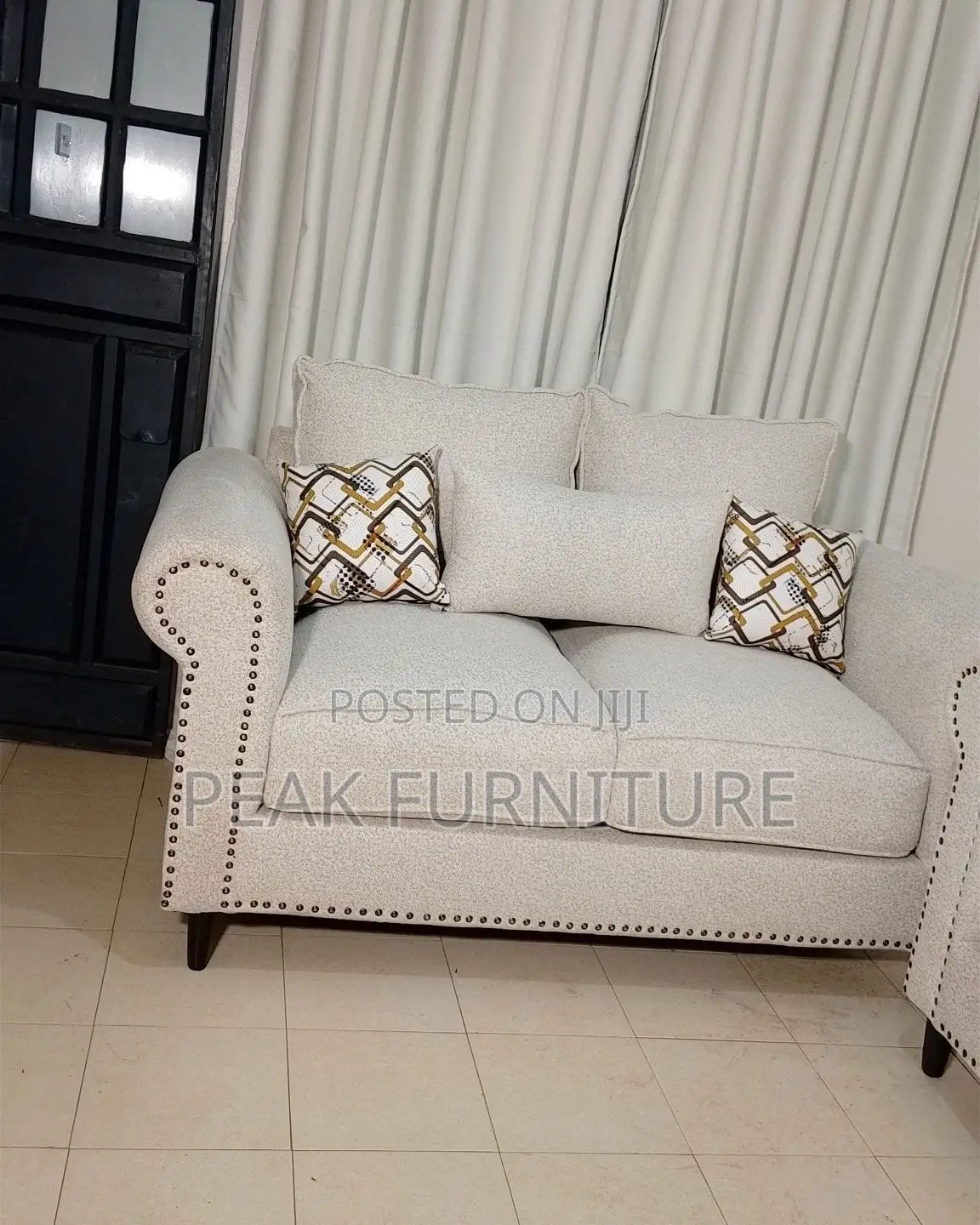Stylish 5 Seater Sofa