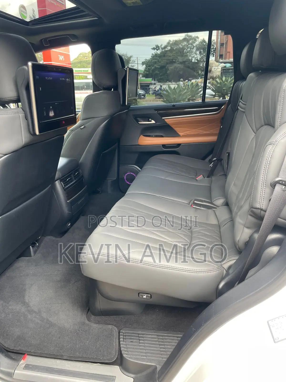Lexus LX 2020 White