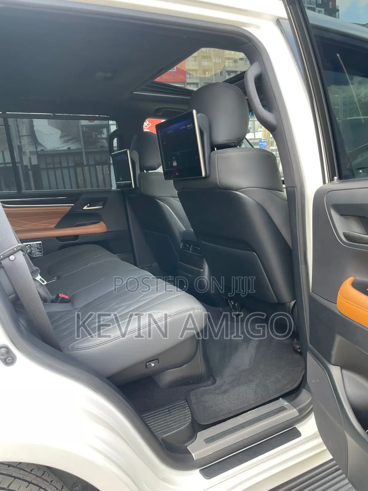 Lexus LX 2020 White