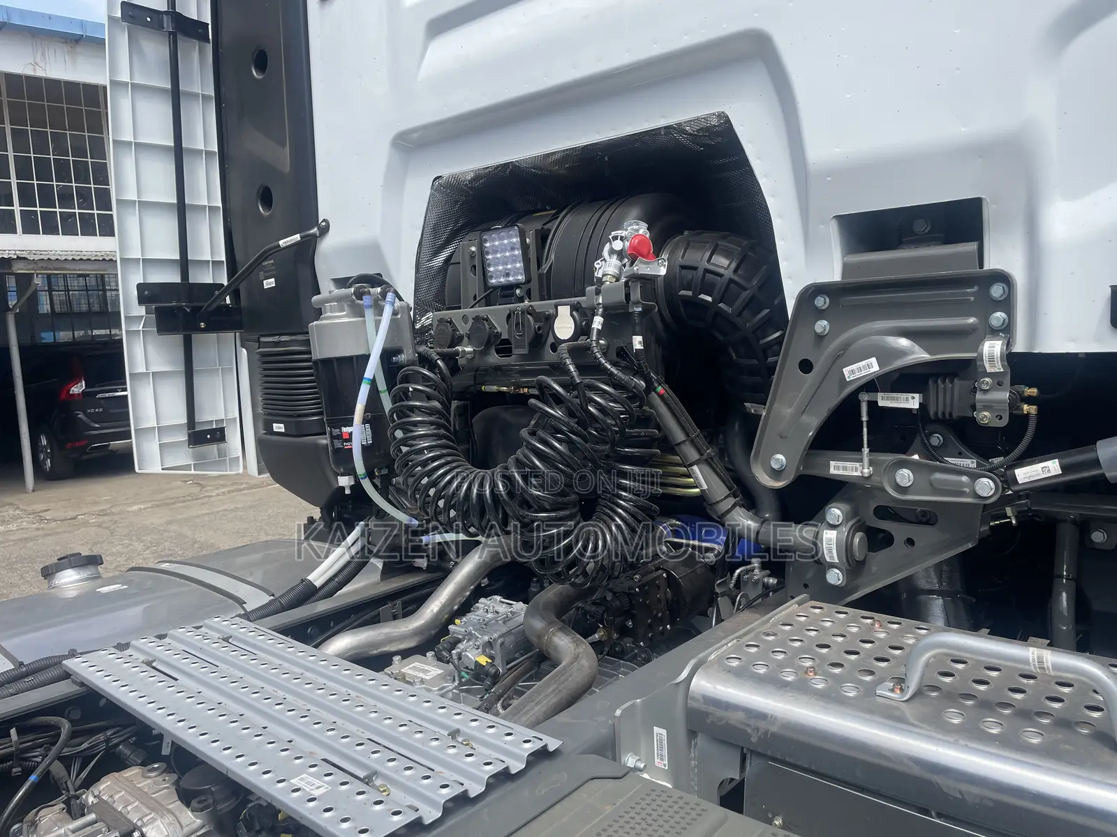 Howo Max Prime Mover