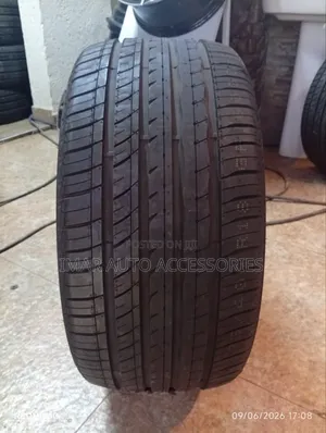 Roadx Rxmotion U11 275/40zr18 89w Xl Tyre | Specs Prices