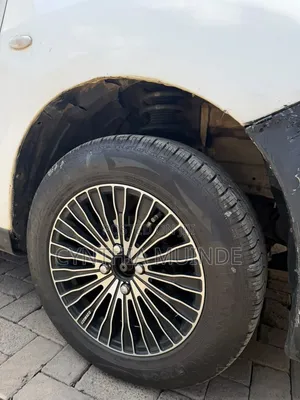 Nissan Advan 2012 White