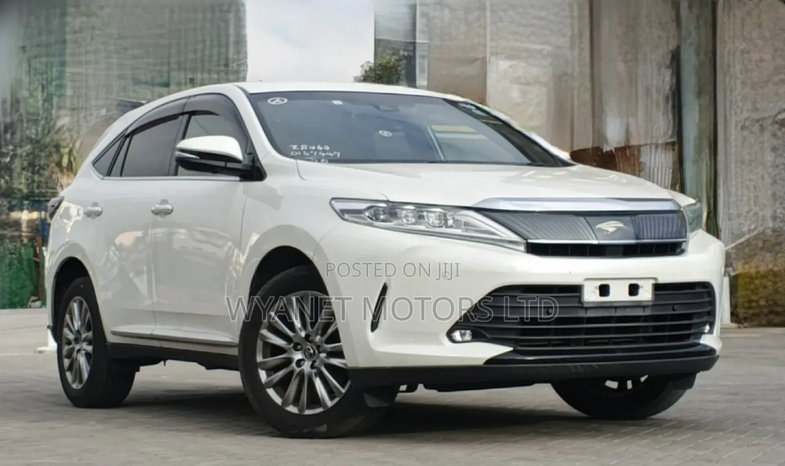 Toyota Harrier 2.0 2019 Pearl