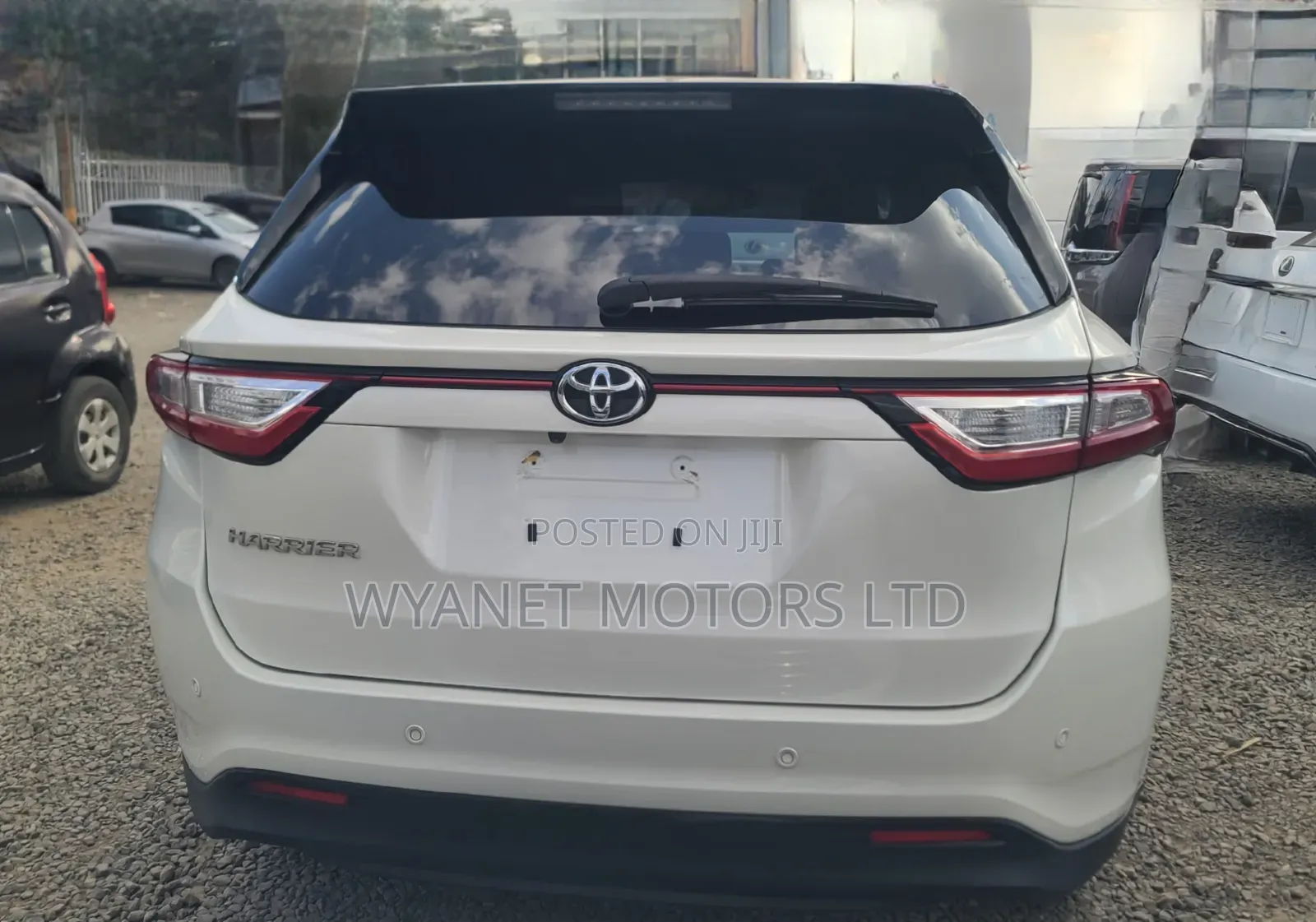 Toyota Harrier 2.0 2019 Pearl