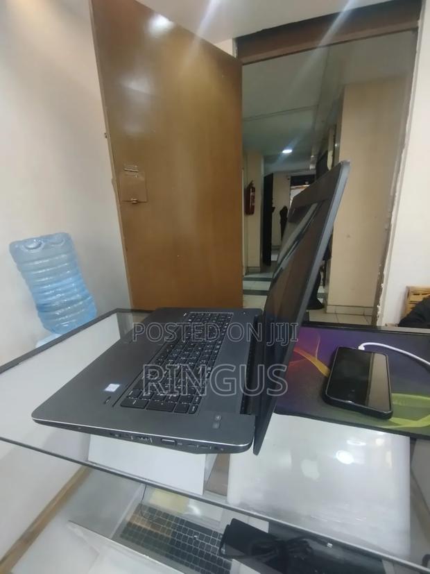 Laptop HP ZBook 17 G4 16GB Intel Core i7 SSD 256GB - thumbnail 3