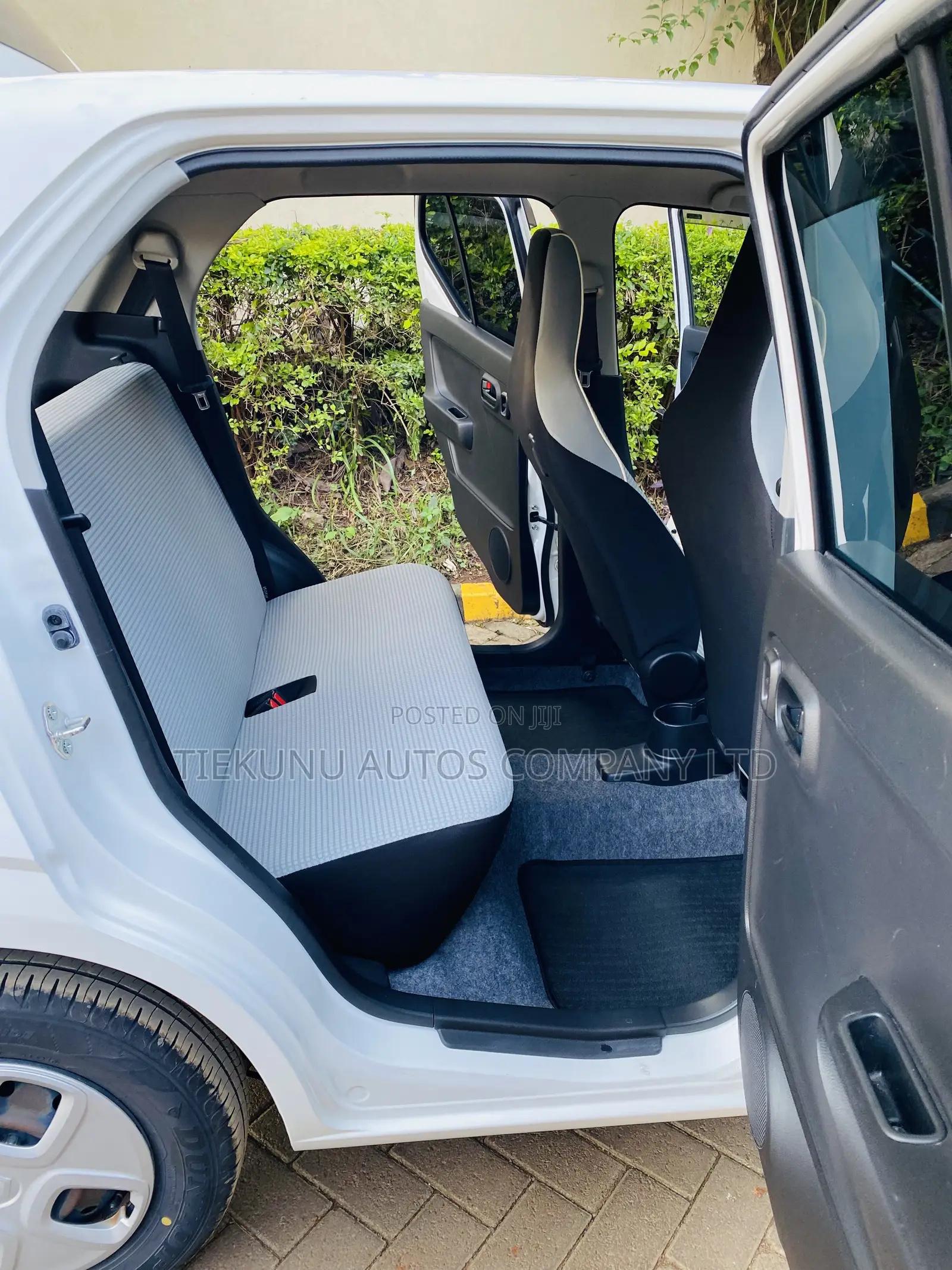 Suzuki Alto 2019 White