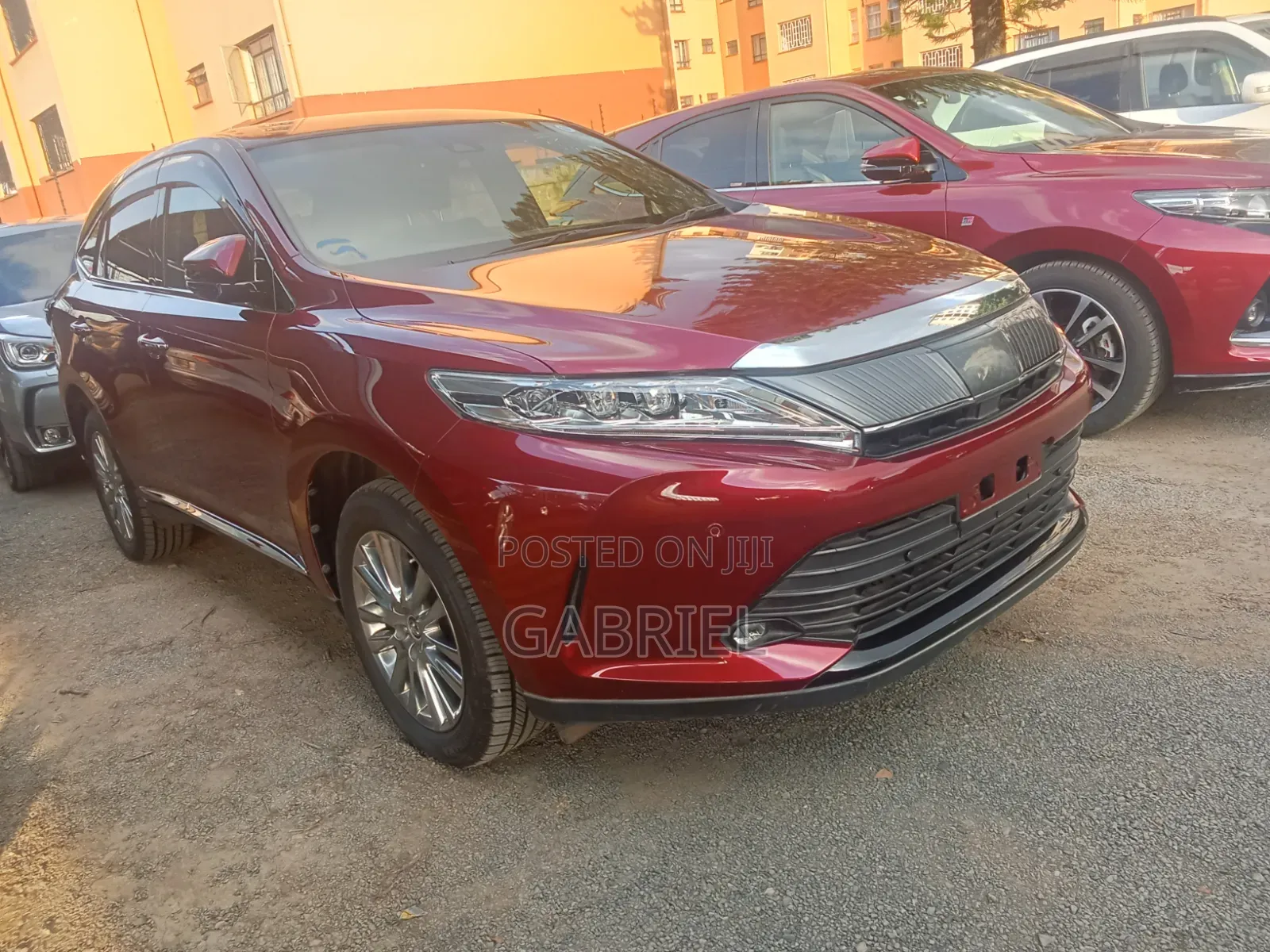 Toyota Harrier 2.0 2019 Red