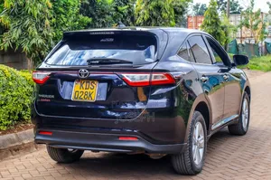 Toyota Harrier 2017