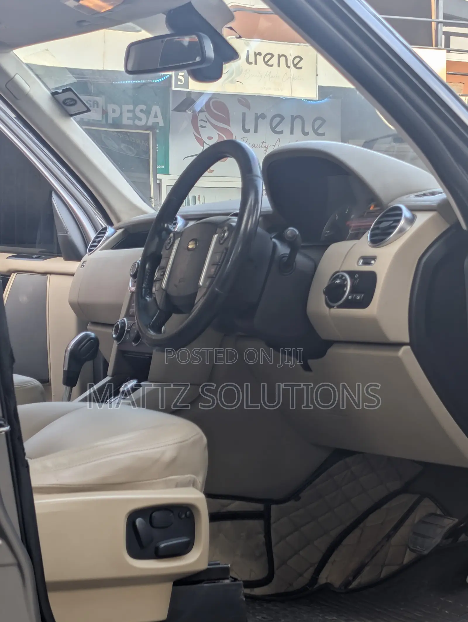 Land Rover Discovery 2010 Gray