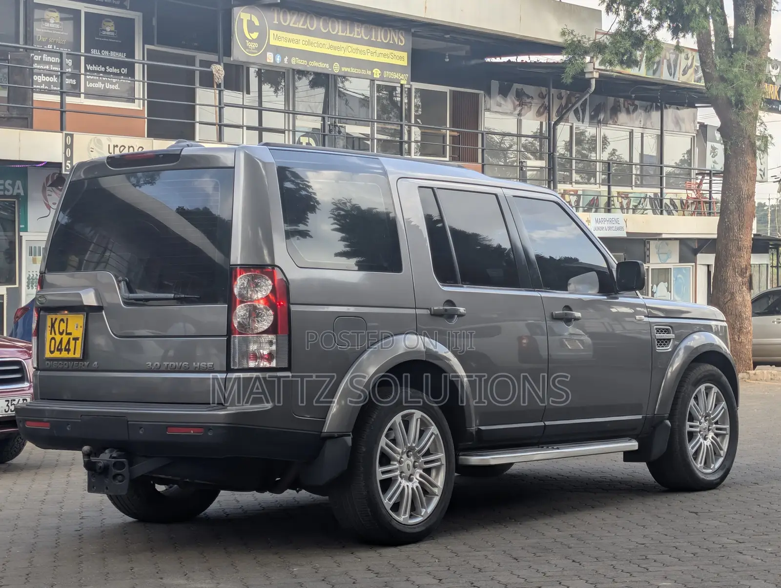 Land Rover Discovery 2010 Gray