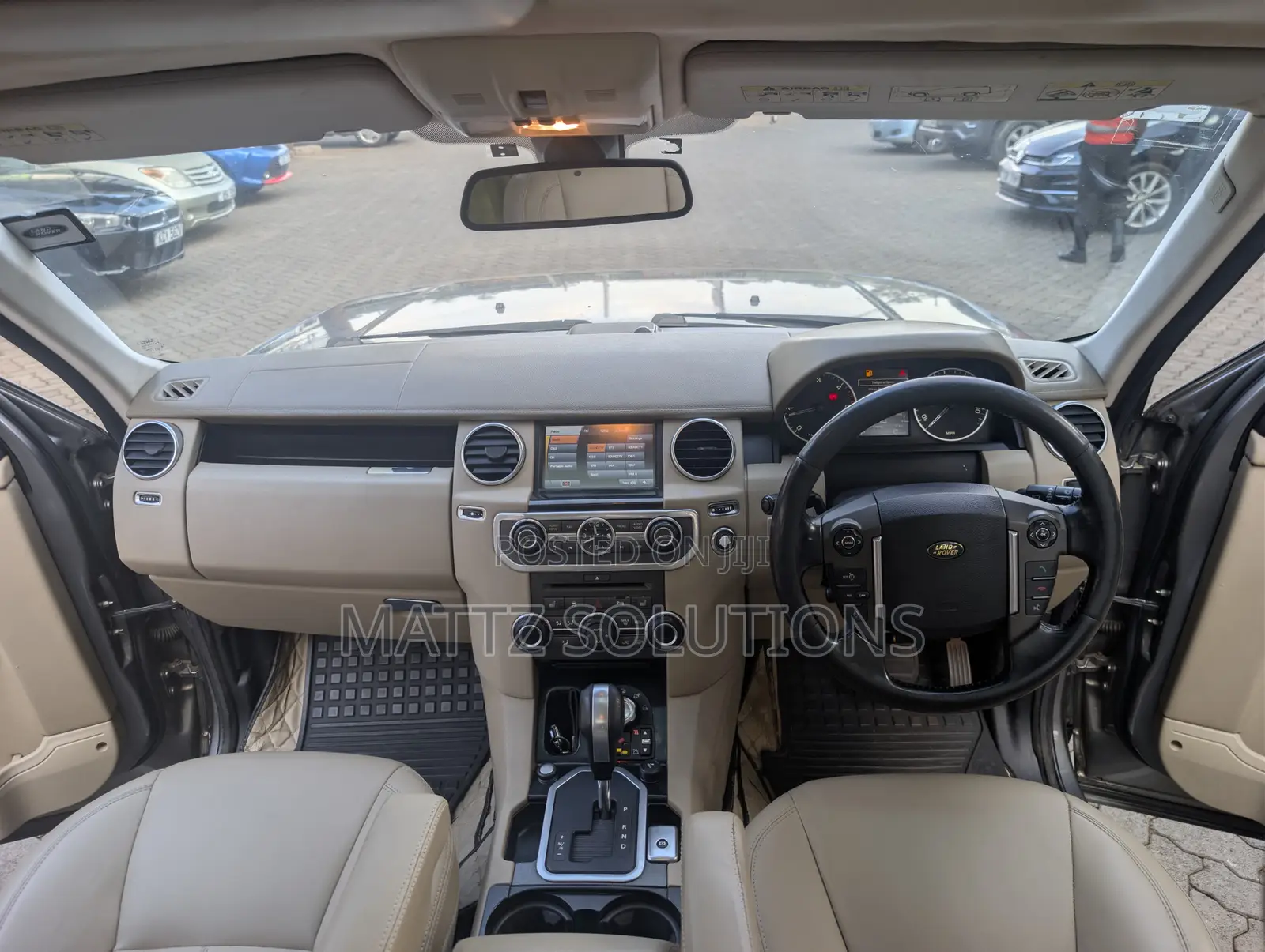 Land Rover Discovery 2010 Gray